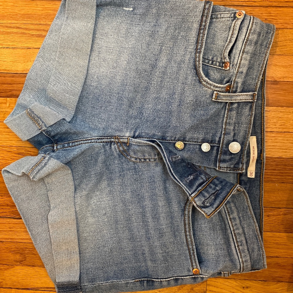 Levi wedgie Jean short